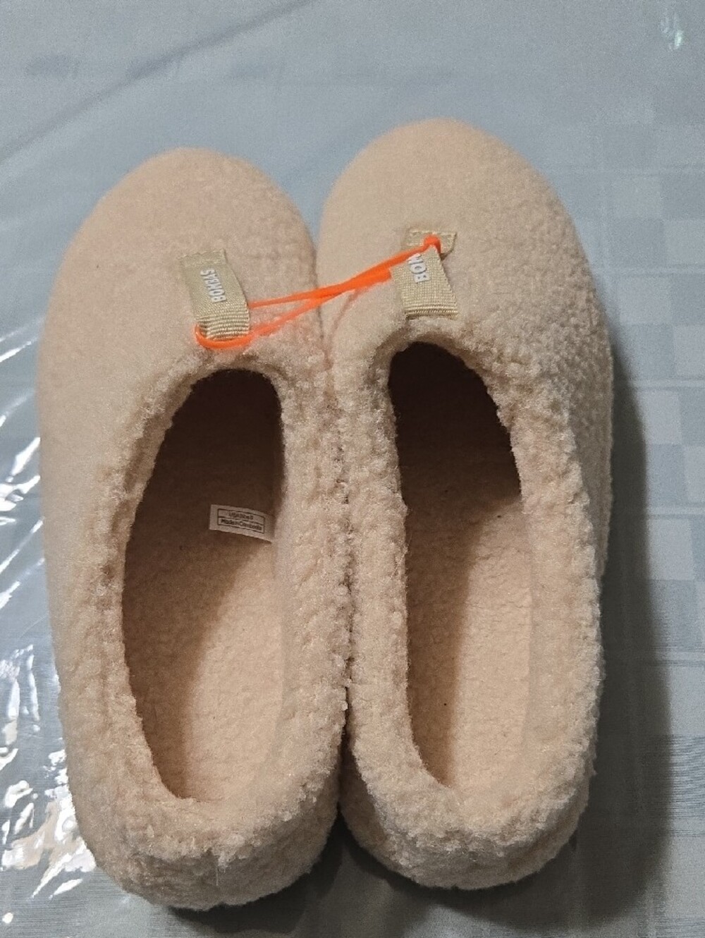 Bombas Sunday Cozy Sherpa Fleece Slippers in Cream Soft White - Picture 4 of 4